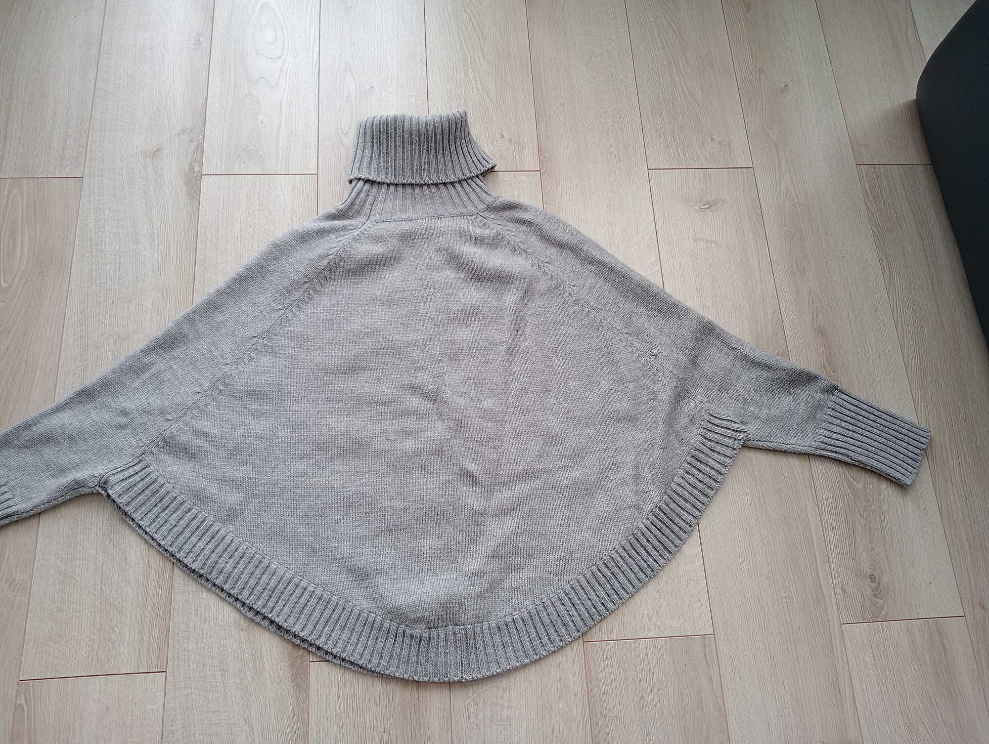 Sweterek włoski w stylu nietoperza szary z golfem M