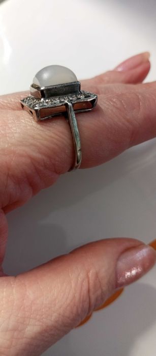 Красиве вінтажне кільце зі срібла 925 з натуральним халцедоном ,Італія