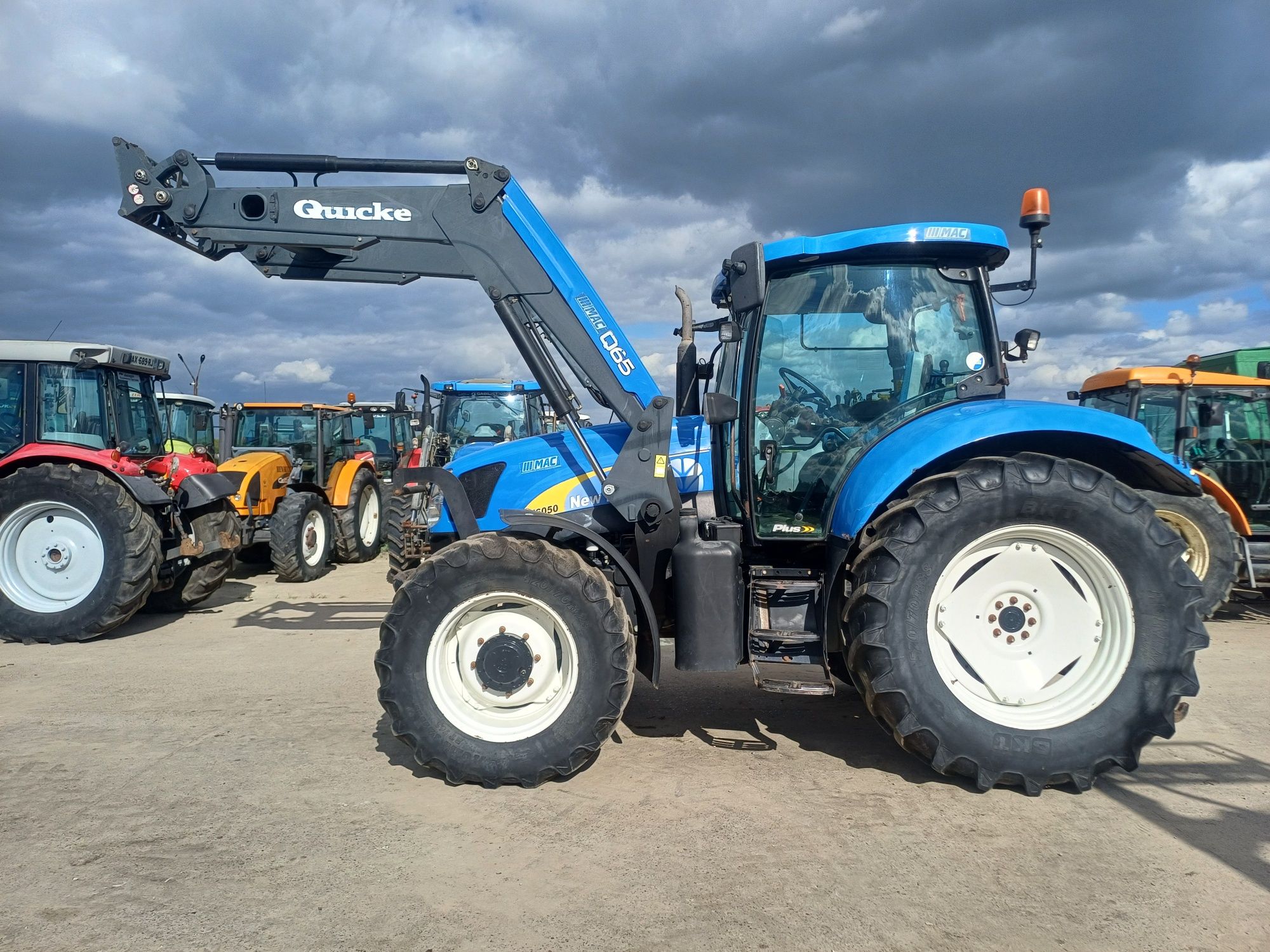 New Holland T6050 orginał ładowacz sprowadzony T6010 TS125 Case maxxum