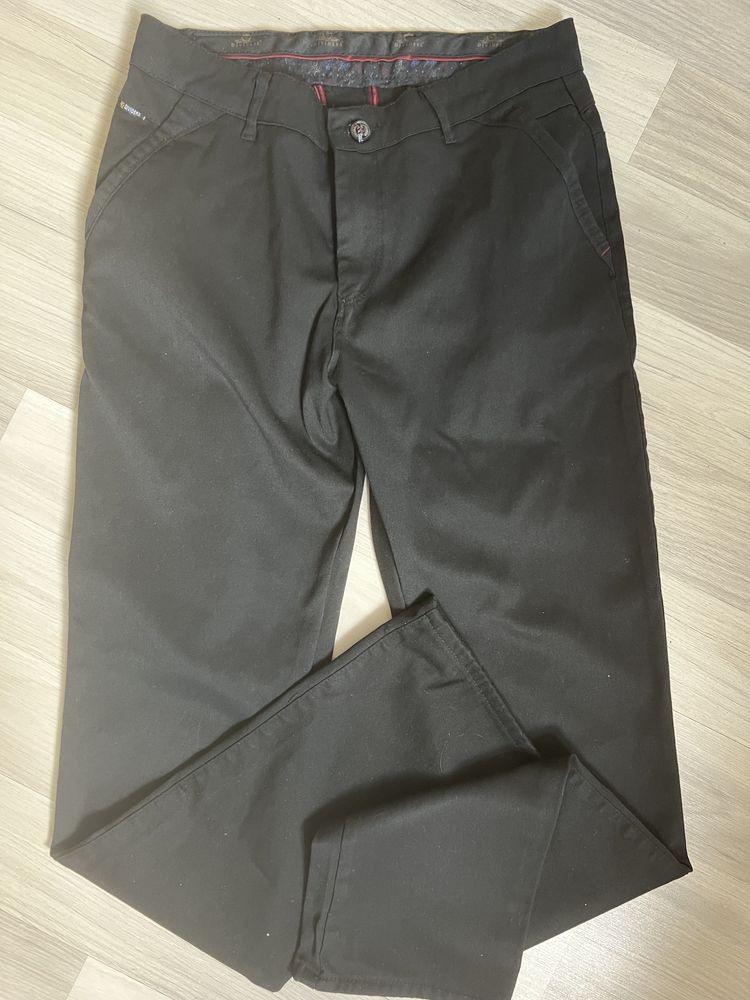 Spodnie męskie W32 L34 czarne DIVIDERS