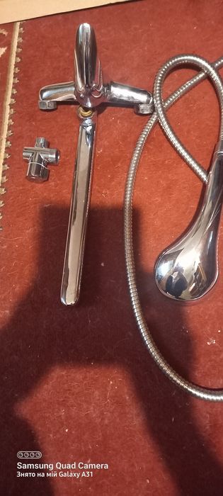 Змішувач у ванную