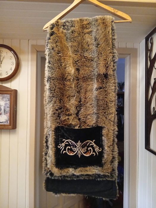 Ponczo szal z futra sztucznego