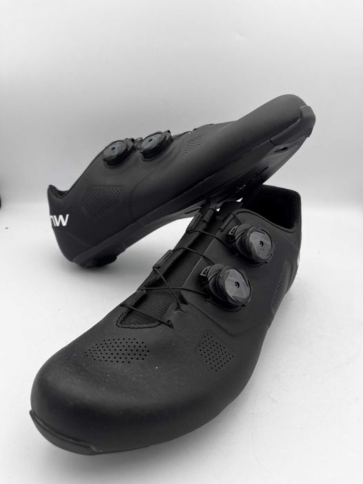 Powystawowe  Buty Rowerowe Northwave Revolution r. 44