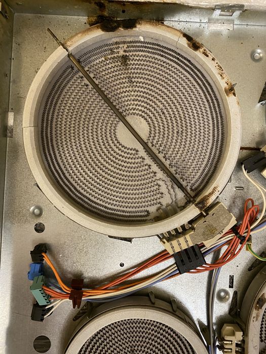 Electrolux EHF 96547 конфорки