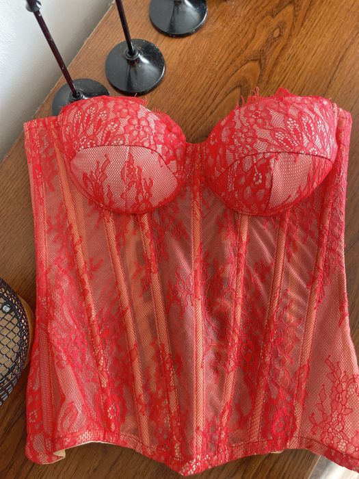 Корсет мереживний