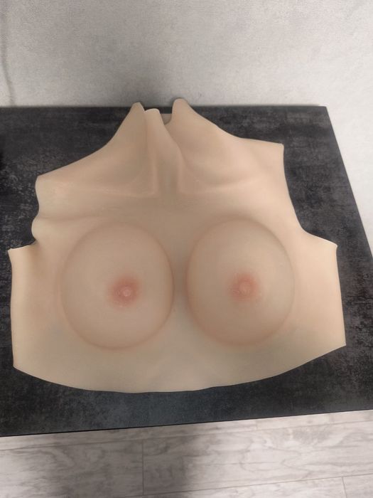 Силіконові груди 2 розміру (В) накладні жіночі, для чоловіків та жінок