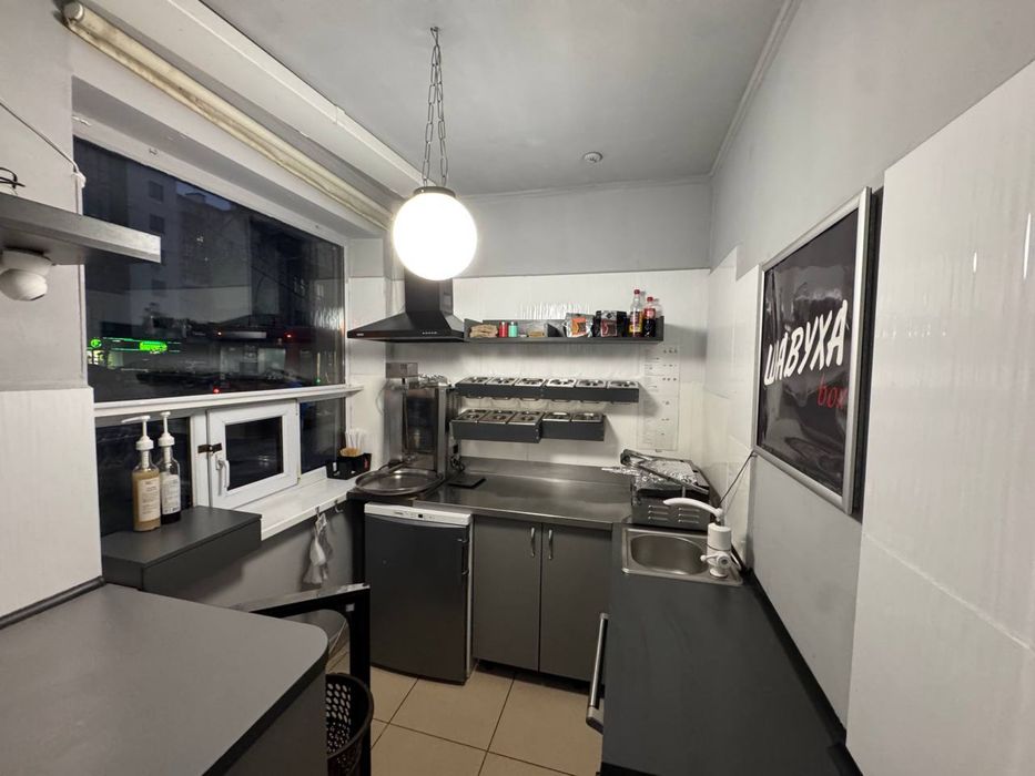 Продається готовий бізнес в гарній локації.Власник