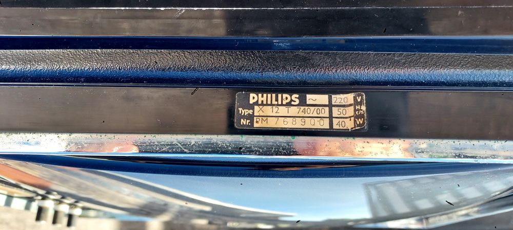 Televisão Philips antiga