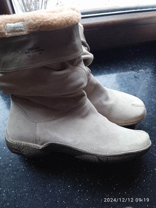 Ботинки зима  мех 41р-р GLARKS 500грн нат кожа