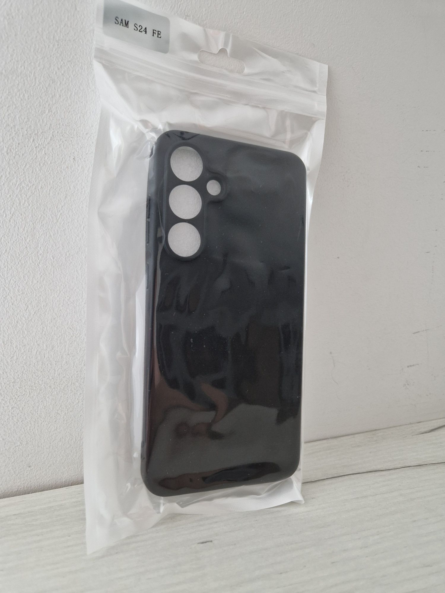 Back Case MATT do SAMSUNG GALAXY S24 FE Czarny