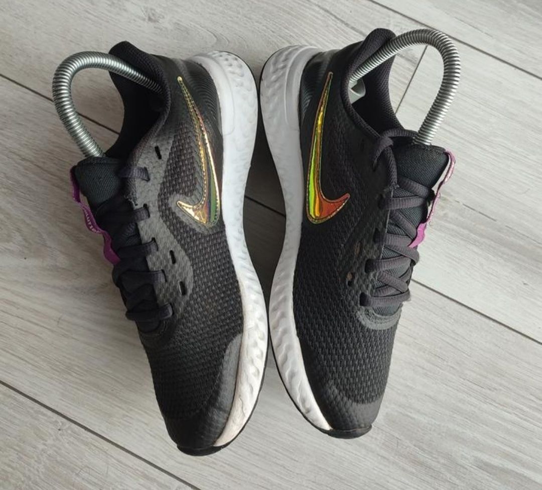 Кросівки Nike Running Revolution 5, кроссовки Nike Running Revolution
