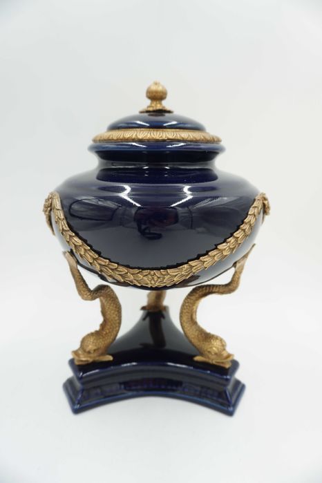 KOBALTOWA szkatuła bomboniera porcelana z brązem
