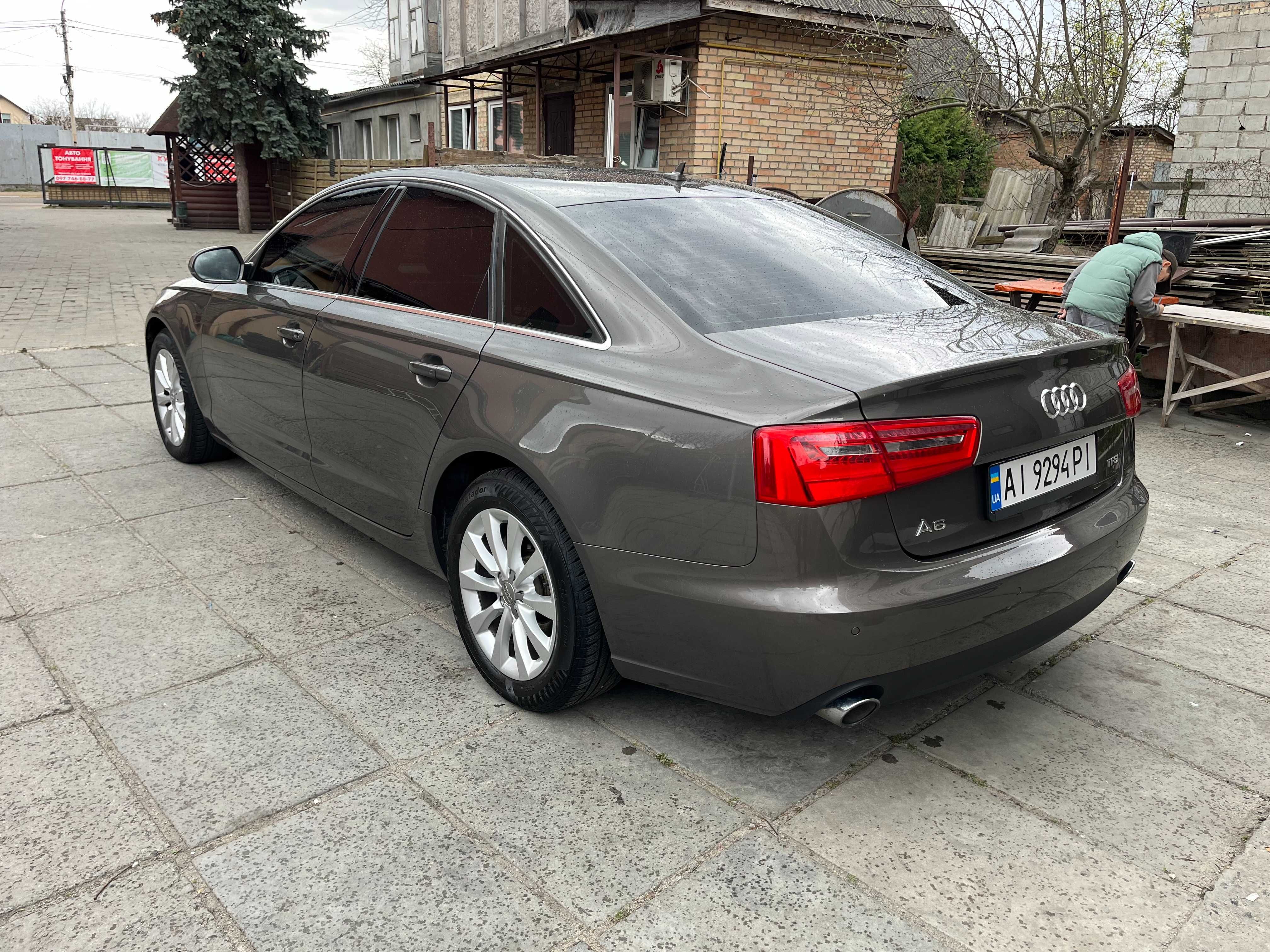 AUDI A6 2012 року