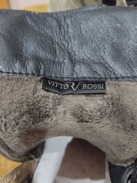 Ботинки замшевые демисезонные фирмы Vitto Rossi 36,5 р., практически н