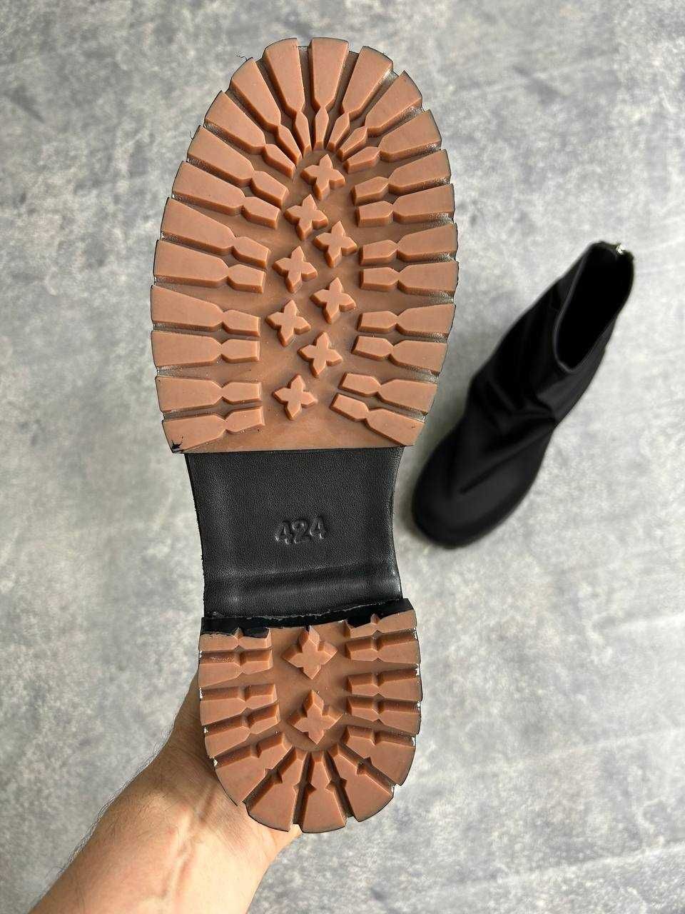 Черевики 424 Marathon Boots Black чорні черные сапожки opium 43 40 42