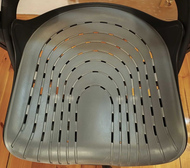 Fotel obrotowy Unique WAU 2 (szaro-czarny, elastomer)