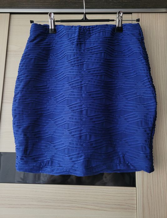 Niebieska mini spódniczka Amisu New Yorker XS