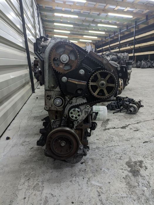 Мотор двигатель F9K 1.9 dCi Renault Trafic Opel Vivaro Nissan NV300