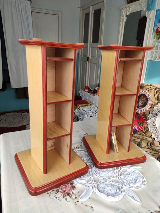 Стойки под акустику.