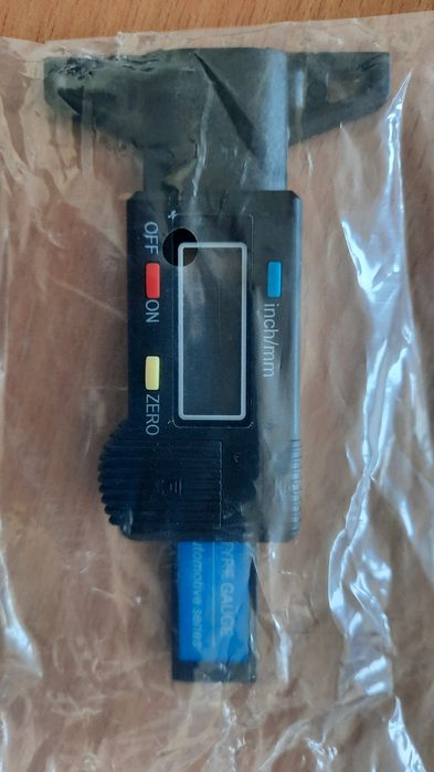 Nowy Miernik głębokości bieżnika