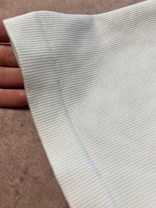 Майка жіноча біла в рубчик