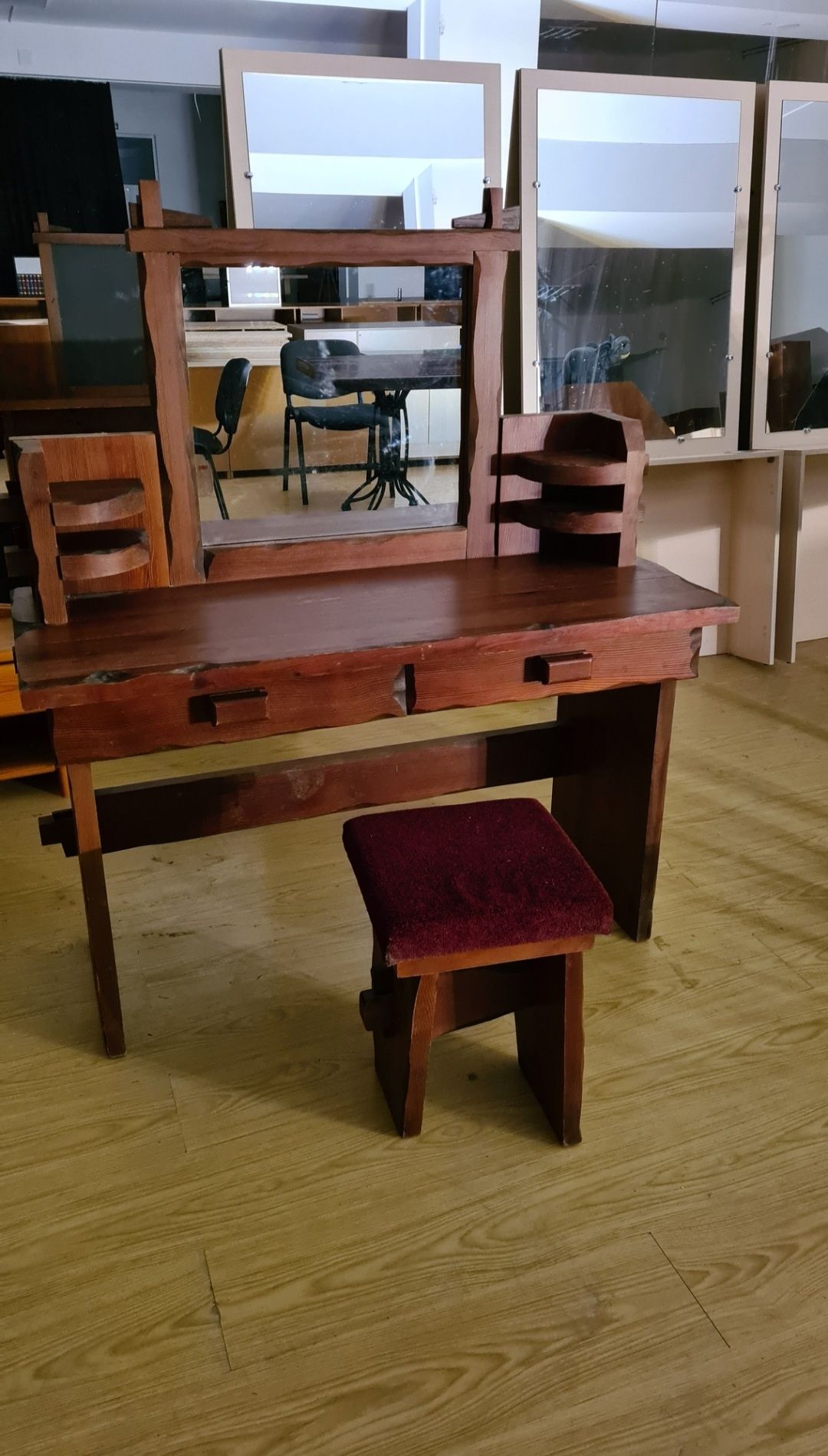 Комплект деревянной мебели