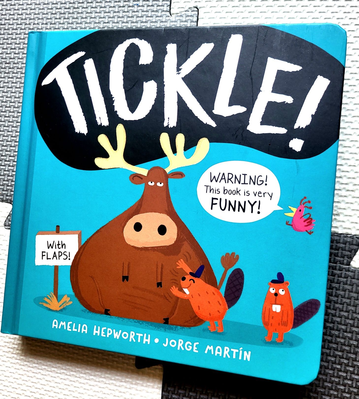 Tickle! by Amelia Hepworth książka dźwiękowa po angielsku sound book
