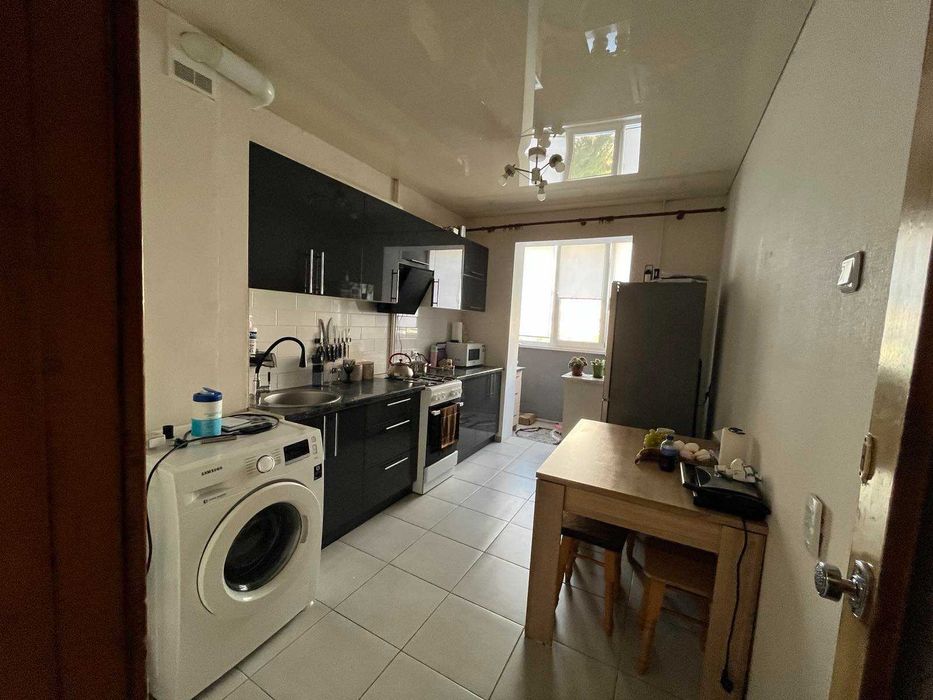 Продам 3-х ком на Высоцкого