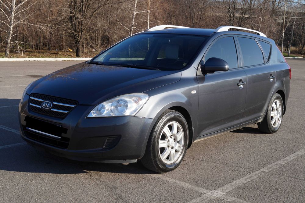 KIA CEE'D SW 1.6 бензин (122 к.с)