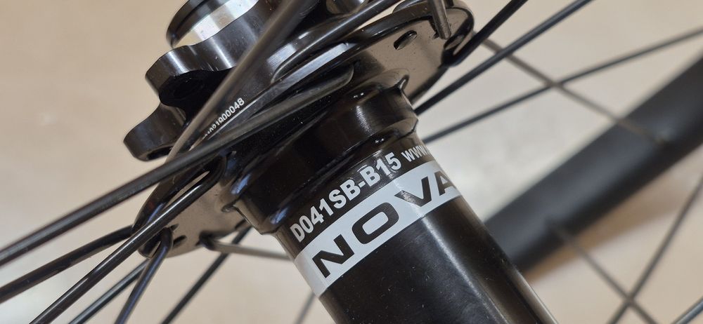 Nowe. Koło Raceface AR30. 29". Novatec.