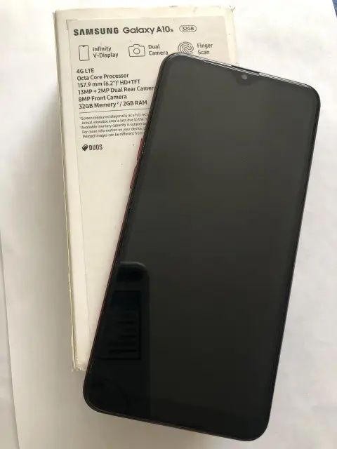Продам смартфон Samsung Galaxy A10S