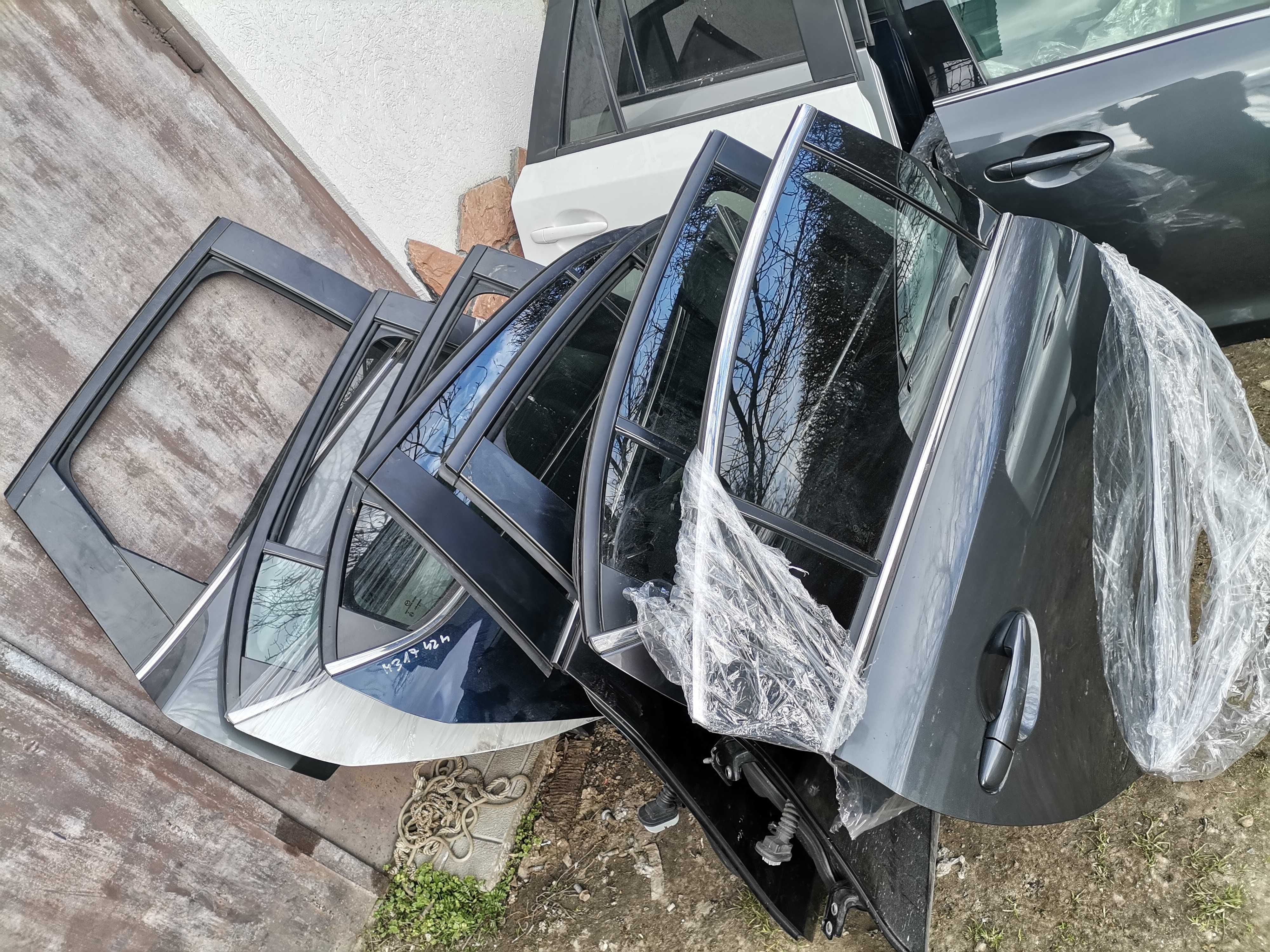 Mazda 3 CX5 6 двері дверка крило Шрот розборка авто запчастини дверь