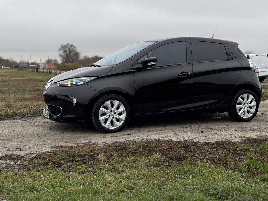 Продам элекро автомобиль Renault ZOE