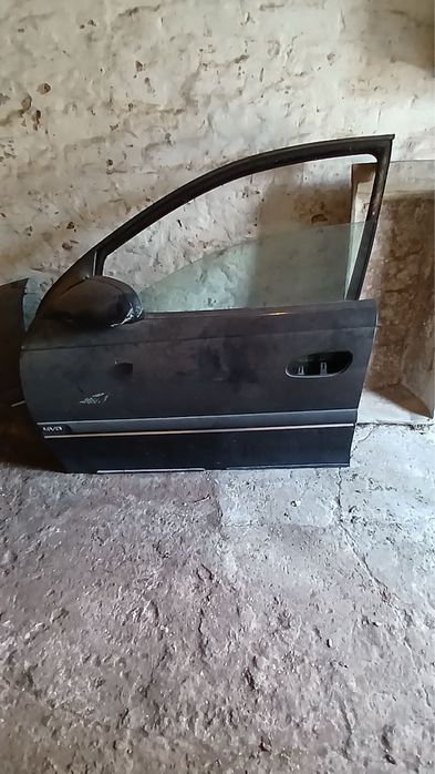 Opel omega b двері ляда