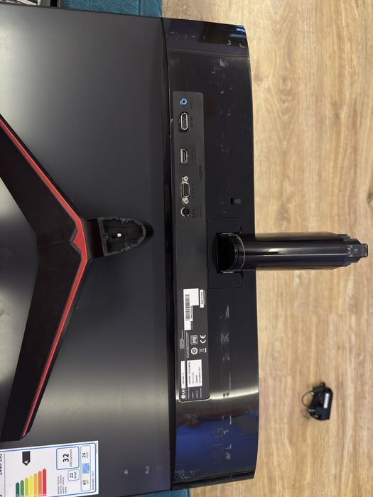 LG monitor 24” 75Hz IPS