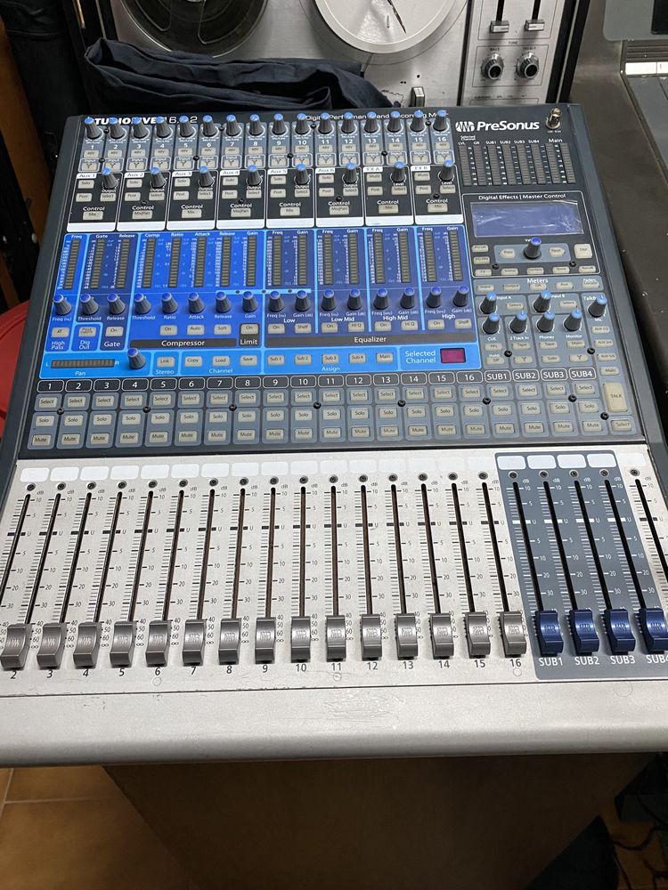 Mesa de Mistura Presonus StudioLive 16.2.4