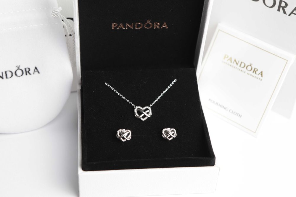 Pandora намисто та сережки блискуче серце нескінченність