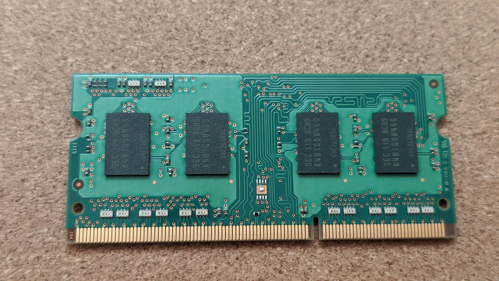 Оперативна пам'ять (RAM) Samsung 1GB 1Rx8 PC3-10600S / P6200