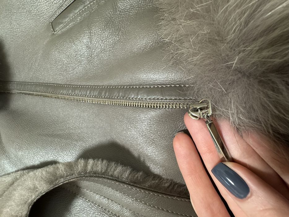 Стильна жiноча дублянка с натуральным хутром