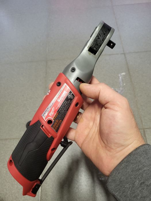 Milwaukee 2557 2558 2560 квадрат 1/2 та 3/8 кутовий гайковерт