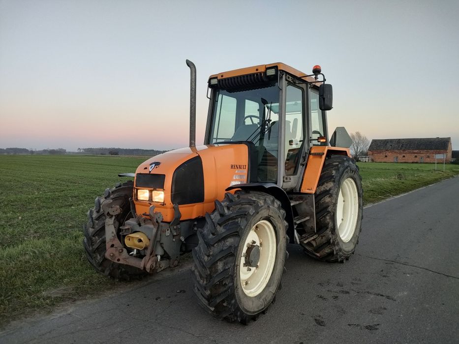 Ciągnik Renault Temis 550 X, przedni tuz i wom
