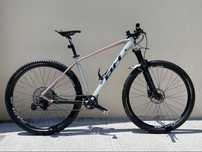 MTB 29 BH Spike 3.0 com grupo Deore XT e rodas DT Swiss
