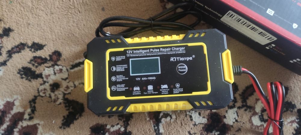 Зарядне авто  12вольт