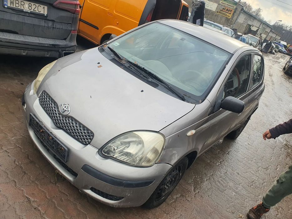 toyota yaris I lift 1d2 maska zderzak lampa grill błotnik drzwi zbiornik paliwa szyba lusterko