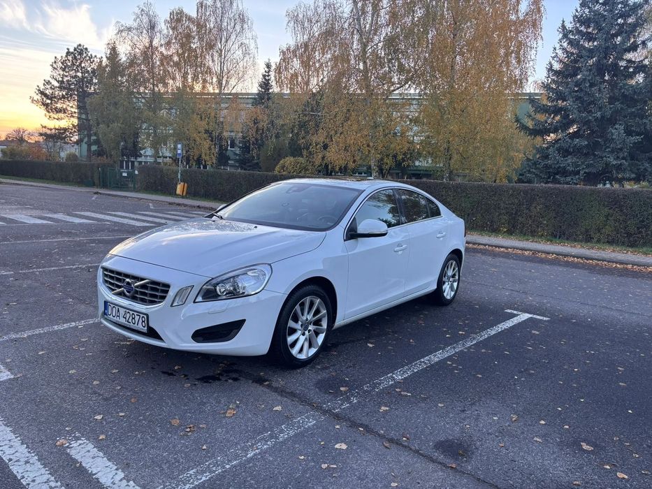 Volvo S60 Volvo S60 II - biała perła