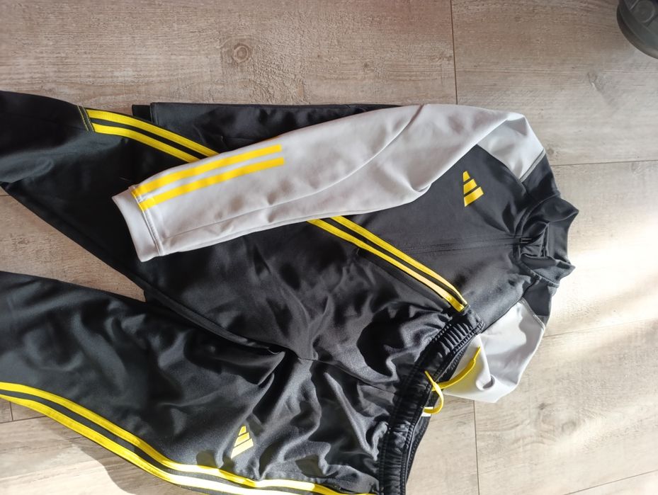 Dres chłopięcy adidas