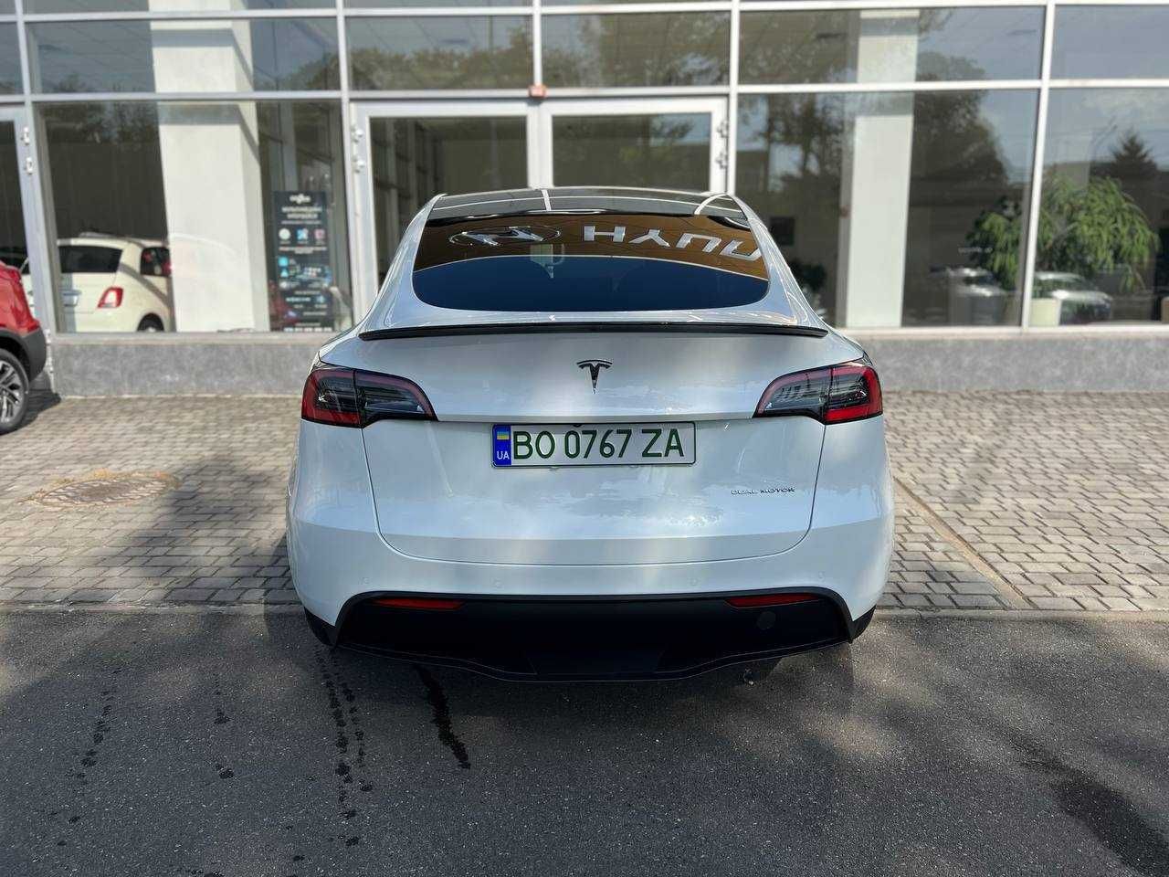 Tesla Model Y 2020