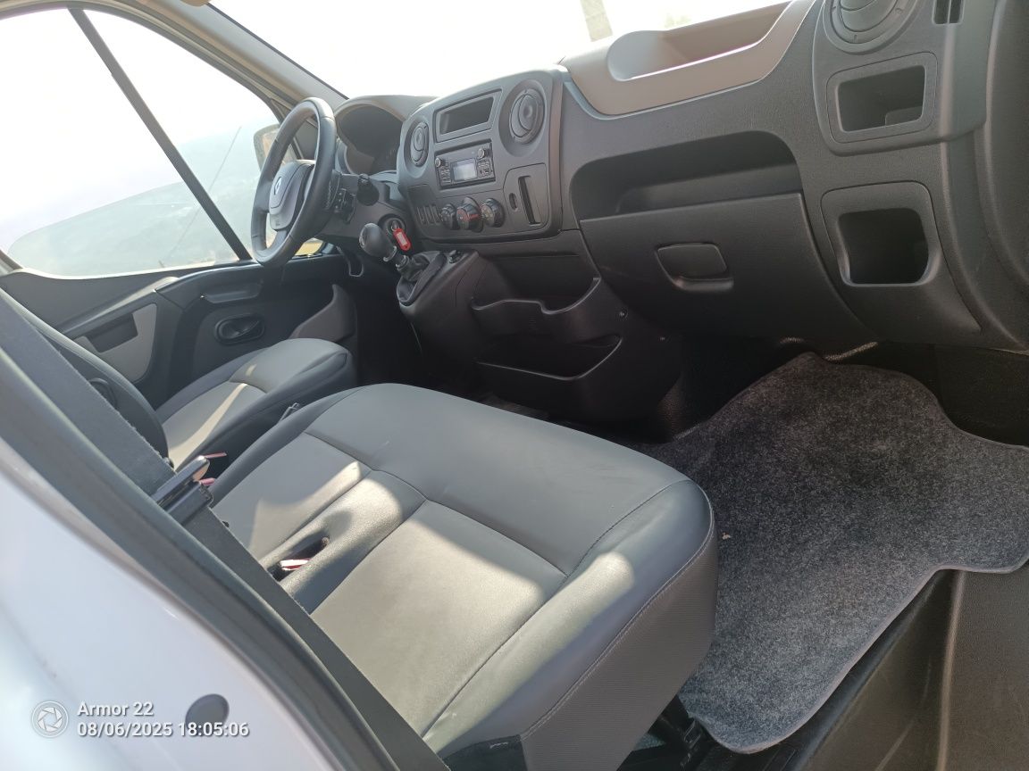 Renault master lll 9 lugares e caixa de carga
