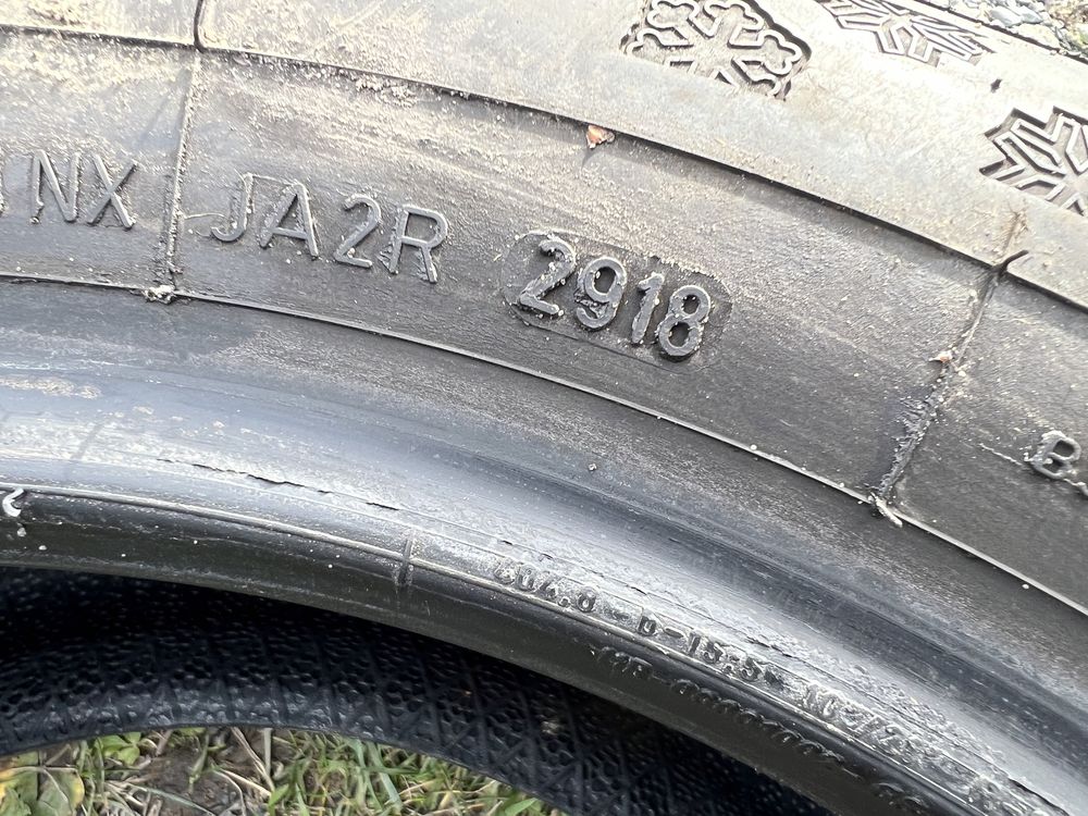 4xopona zimowa DUNLOP w rozmiarze 195/65 R16