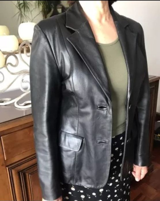 Casaco preto de pele genuína, para senhora "Casa das Peles"